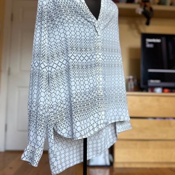 Banana Republic Aztec Tunic - Picture 3 of 9